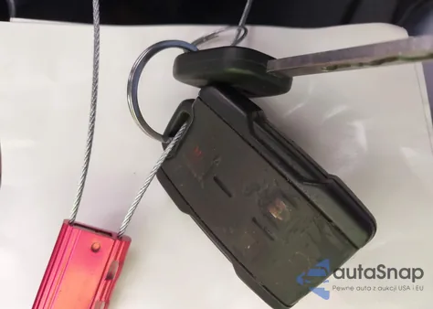 2017 Chevrolet Silverado 1500 2Lt z USA, uszkodzony, nr VIN 3GCUKREC5HG389549